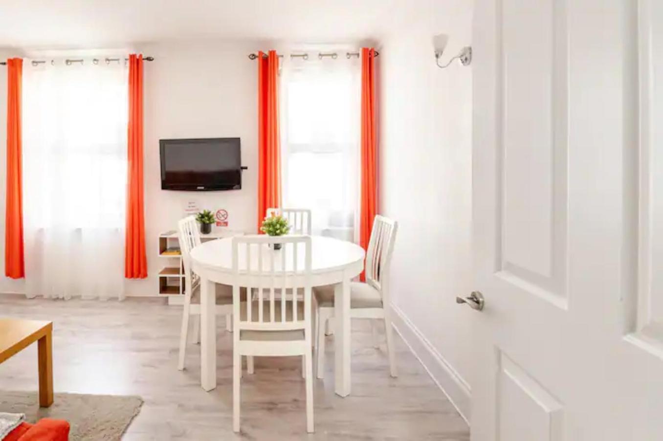 Castle View 2 Bedroom Apartment In Town Centre ヘイスティングス エクステリア 写真