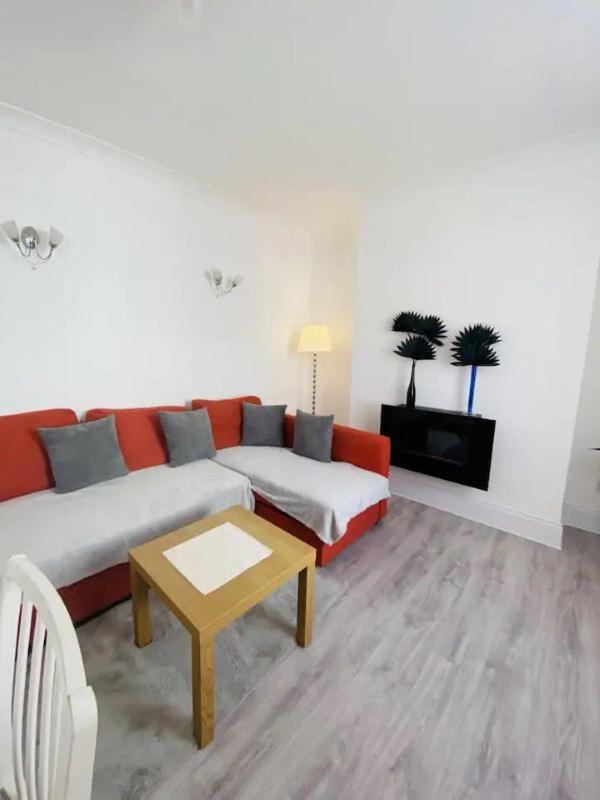 Castle View 2 Bedroom Apartment In Town Centre ヘイスティングス エクステリア 写真